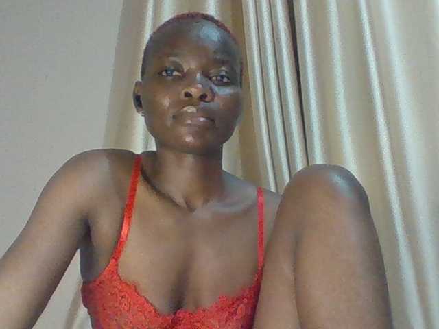 Sexybooty15 live cam on BongaCams