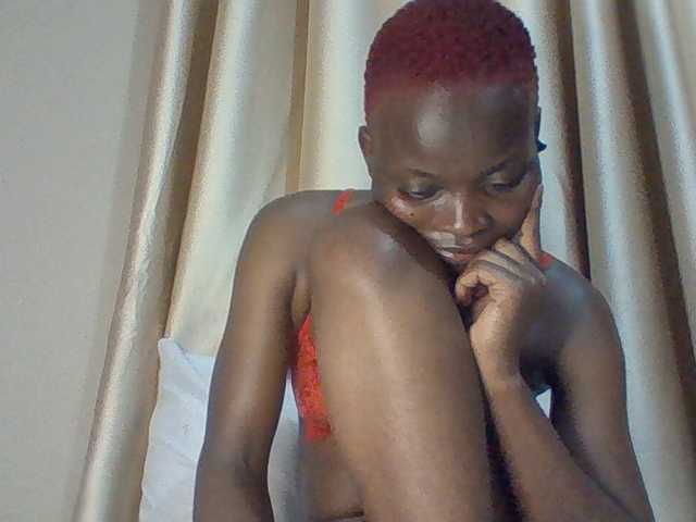 Sexybooty15 live cam on