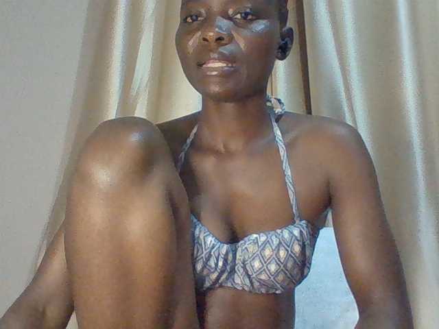 Sexybooty15 live cam on BongaCams