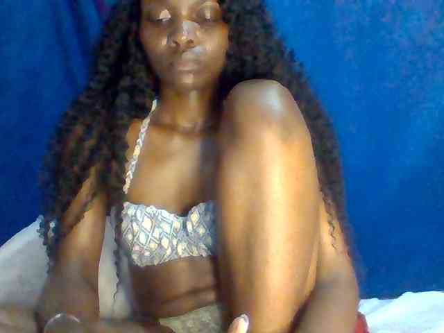 Sexybooty15 webcam