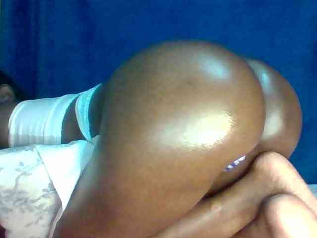 Sexybooty15 webcam