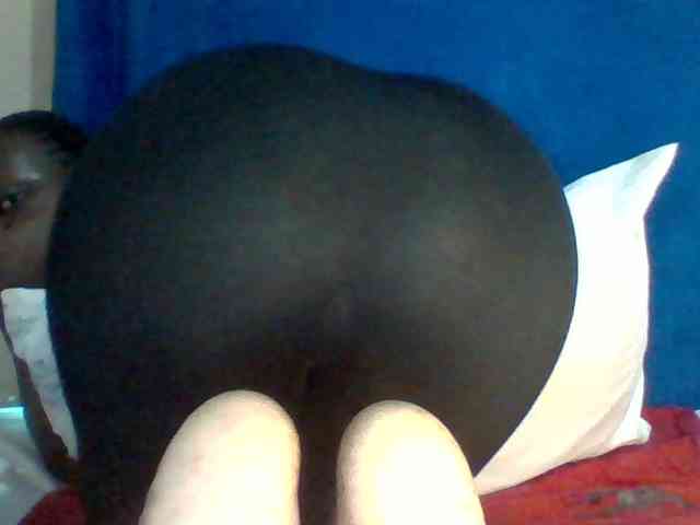 Sexybooty15 webcam