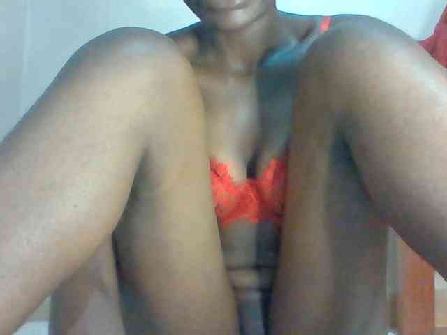 Sexybooty15 webcam