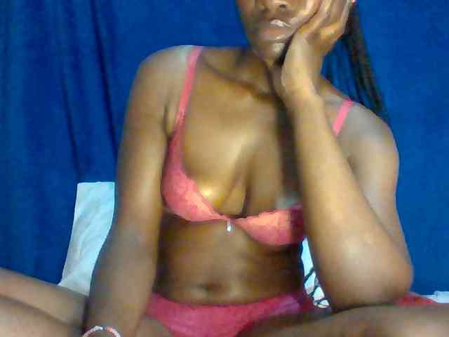 Sexybooty15 webcam