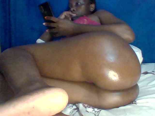 Sexybooty15 webcam