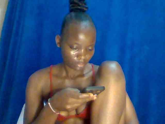 Sexybooty15 webcam