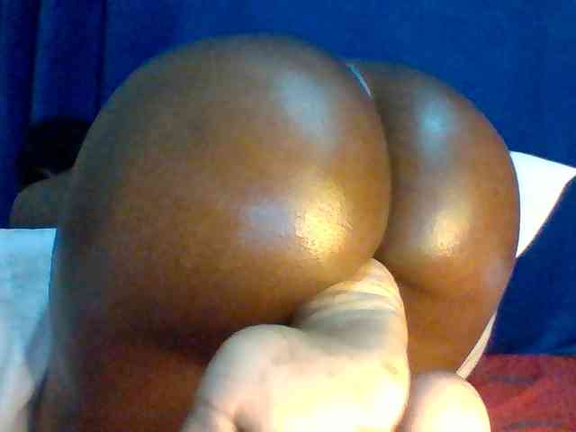 Sexybooty15 webcam
