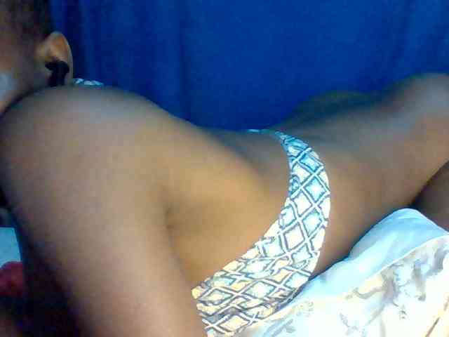Sexybooty15 webcam