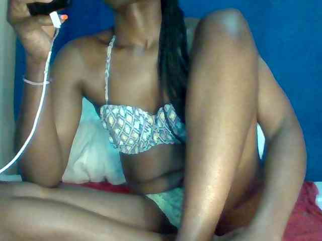 Sexybooty15 webcam