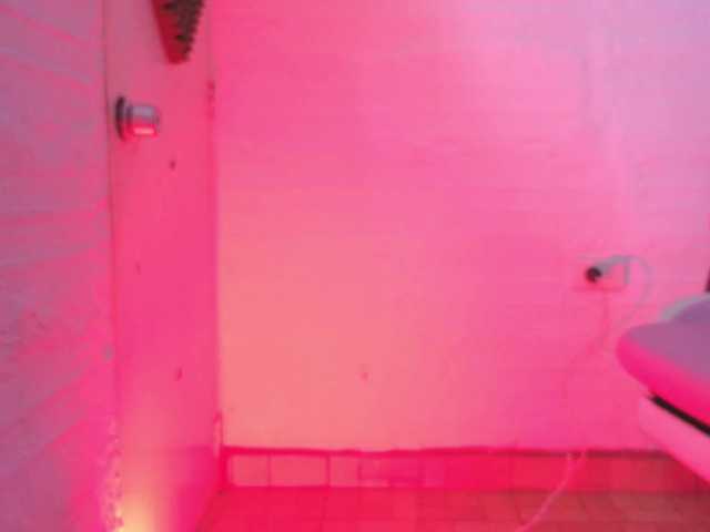valeria-mendoza live cam on BongaCams
