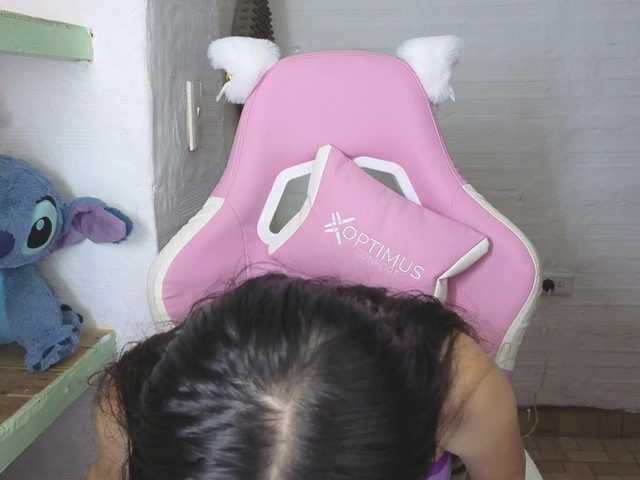 valeria-mendoza live cam on BongaCams