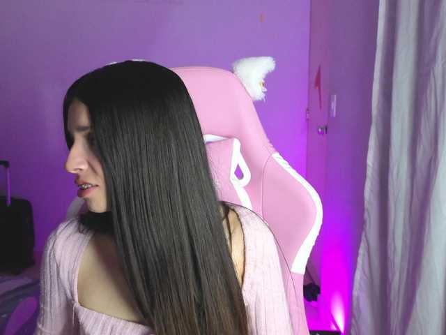 valeria-mendoza live cam on BongaCams