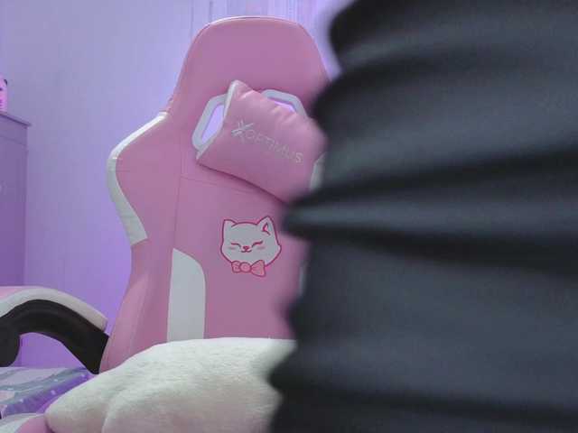 valeria-mendoza live cam on BongaCams