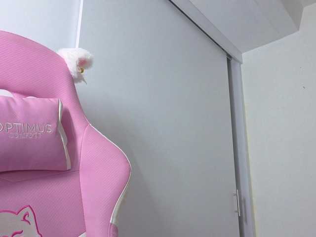 valeria-mendoza live cam on BongaCams