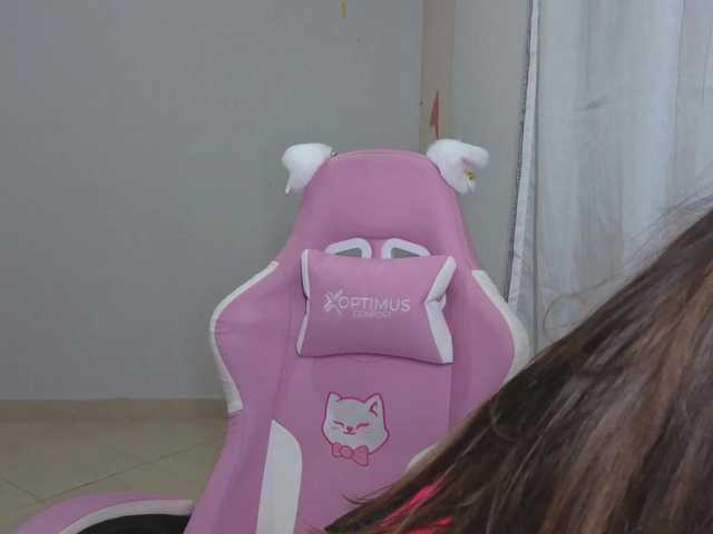 valeria-mendoza live cam on BongaCams