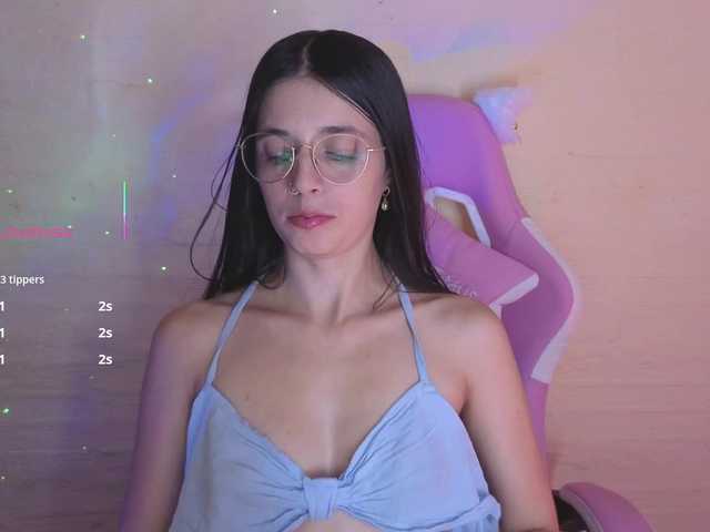valeria-mendoza live cam on BongaCams
