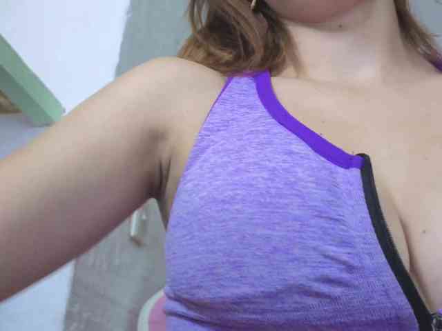 valeria-mendoza webcam