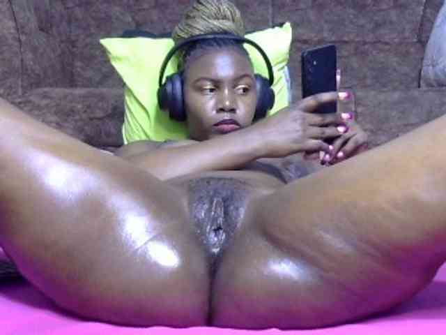 Sexy-tiana webcam