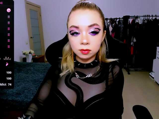 BabyNicole's BongaCams show and profile