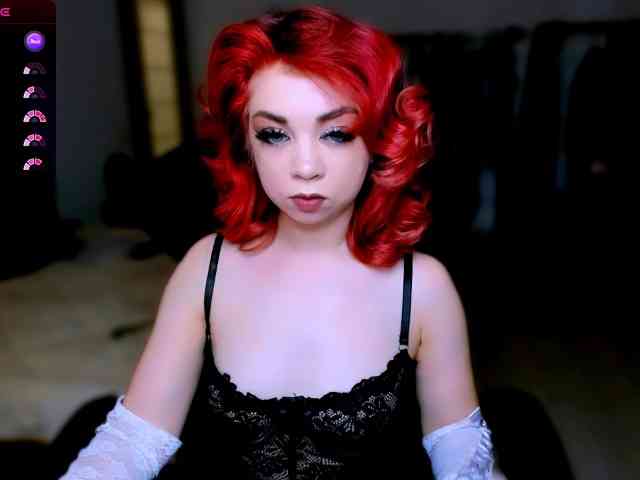 NikiGoddesss webcam