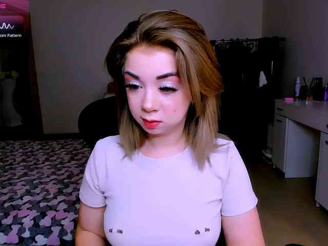 NikiGoddesss webcam