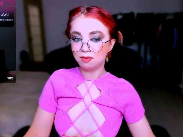NikiGoddesss webcam
