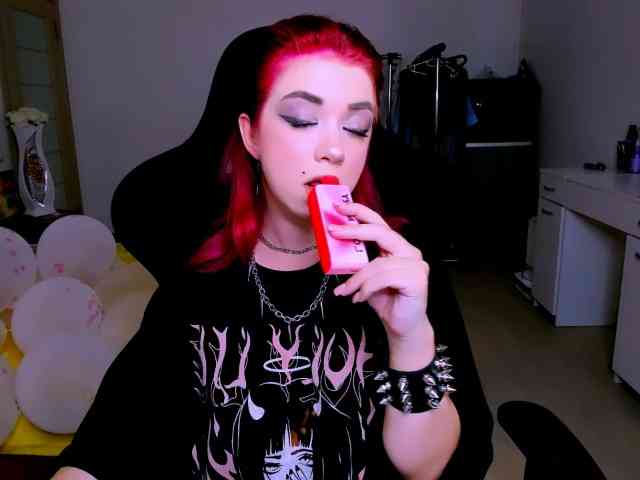 NikiGoddesss webcam