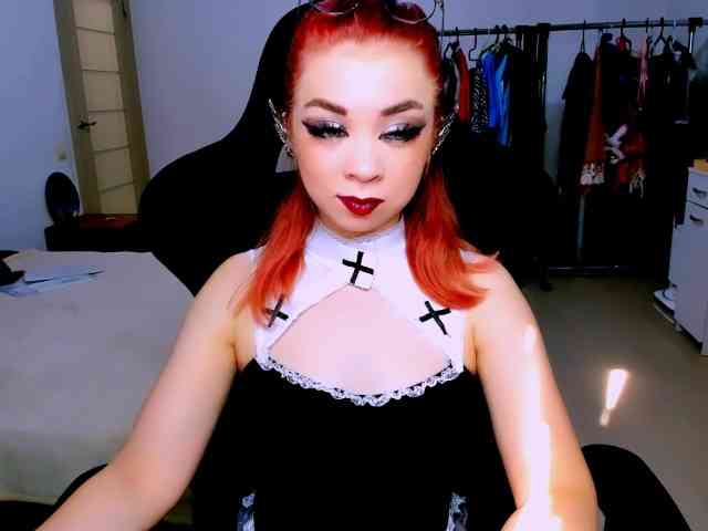 NikiGoddesss webcam
