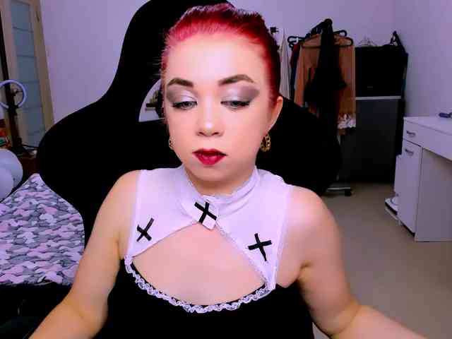 NikiGoddesss webcam