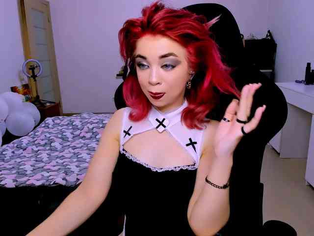 NikiGoddesss webcam
