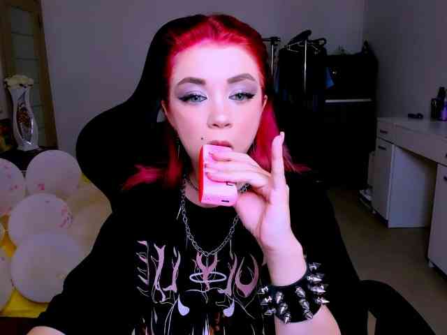 NikiGoddesss webcam