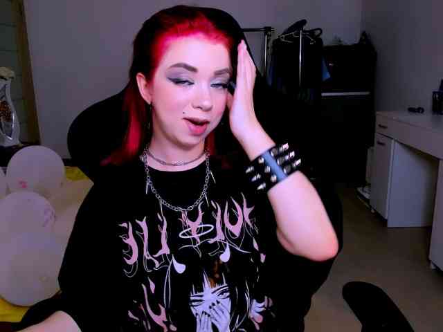 NikiGoddesss webcam