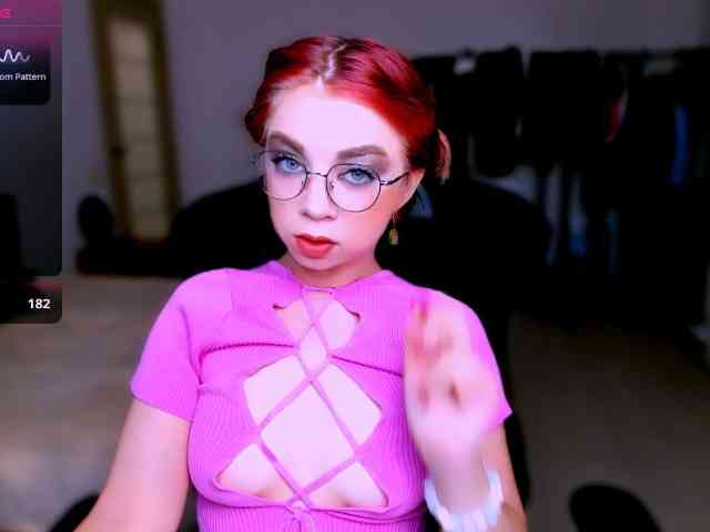 Модель: nikigoddesss
