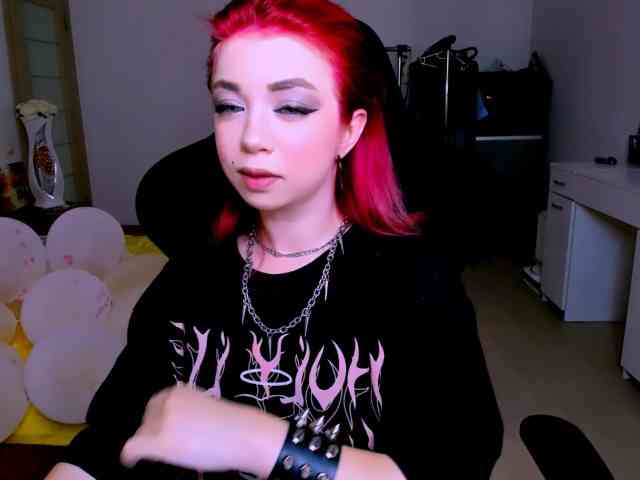 NikiGoddesss webcam