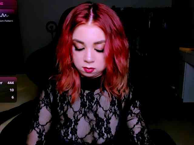 NikiGoddesss webcam