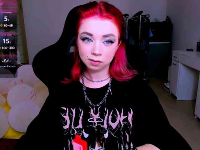 NikiGoddesss webcam