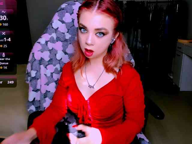 NikiGoddesss webcam