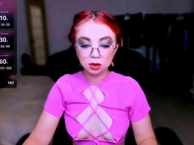 NikiGoddesss webcam