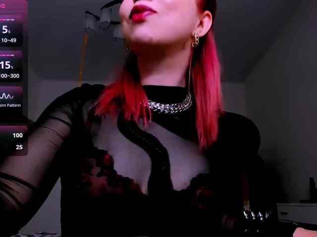 NikiGoddesss webcam