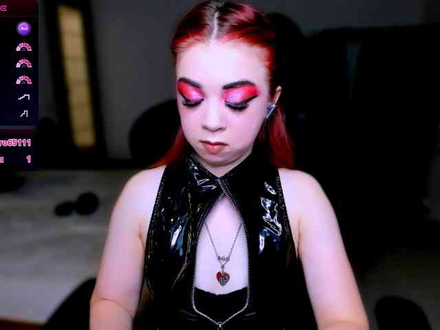 NikiGoddesss webcam
