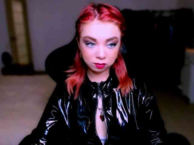 NikiGoddesss webcam