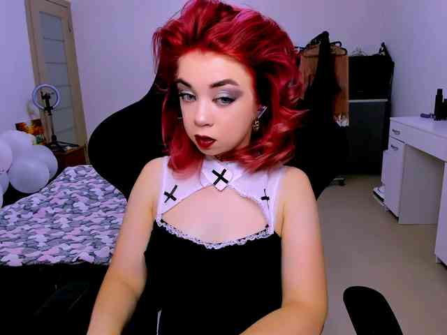 NikiGoddesss webcam