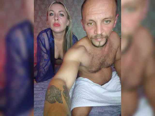 Kayla_and_Bach webcam