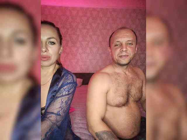 Kayla_and_Bach webcam