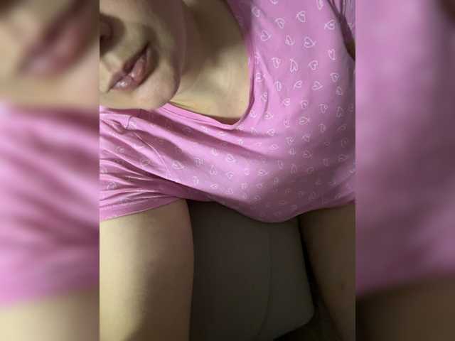 Love69storya live cam on BongaCams