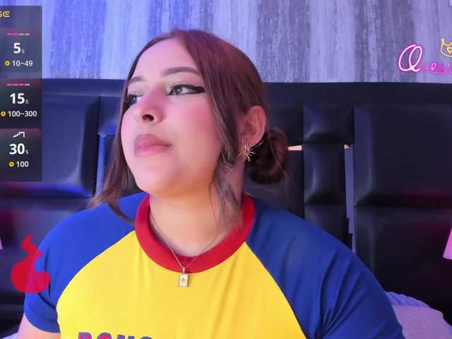 EinnyMure live cam on BongaCams