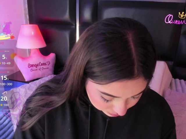 EinnyMure live cam on BongaCams