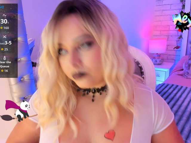 EinnyMure, en vivo ahora en BongaCams