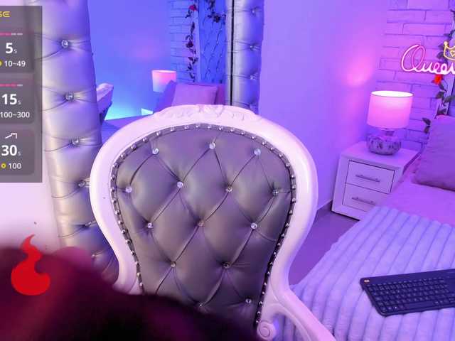 EinnyMure live cam on BongaCams