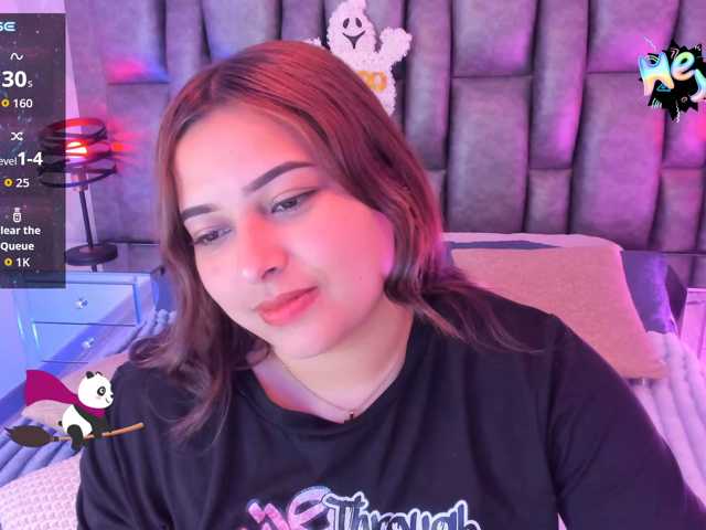 EinnyMure live cam on BongaCams